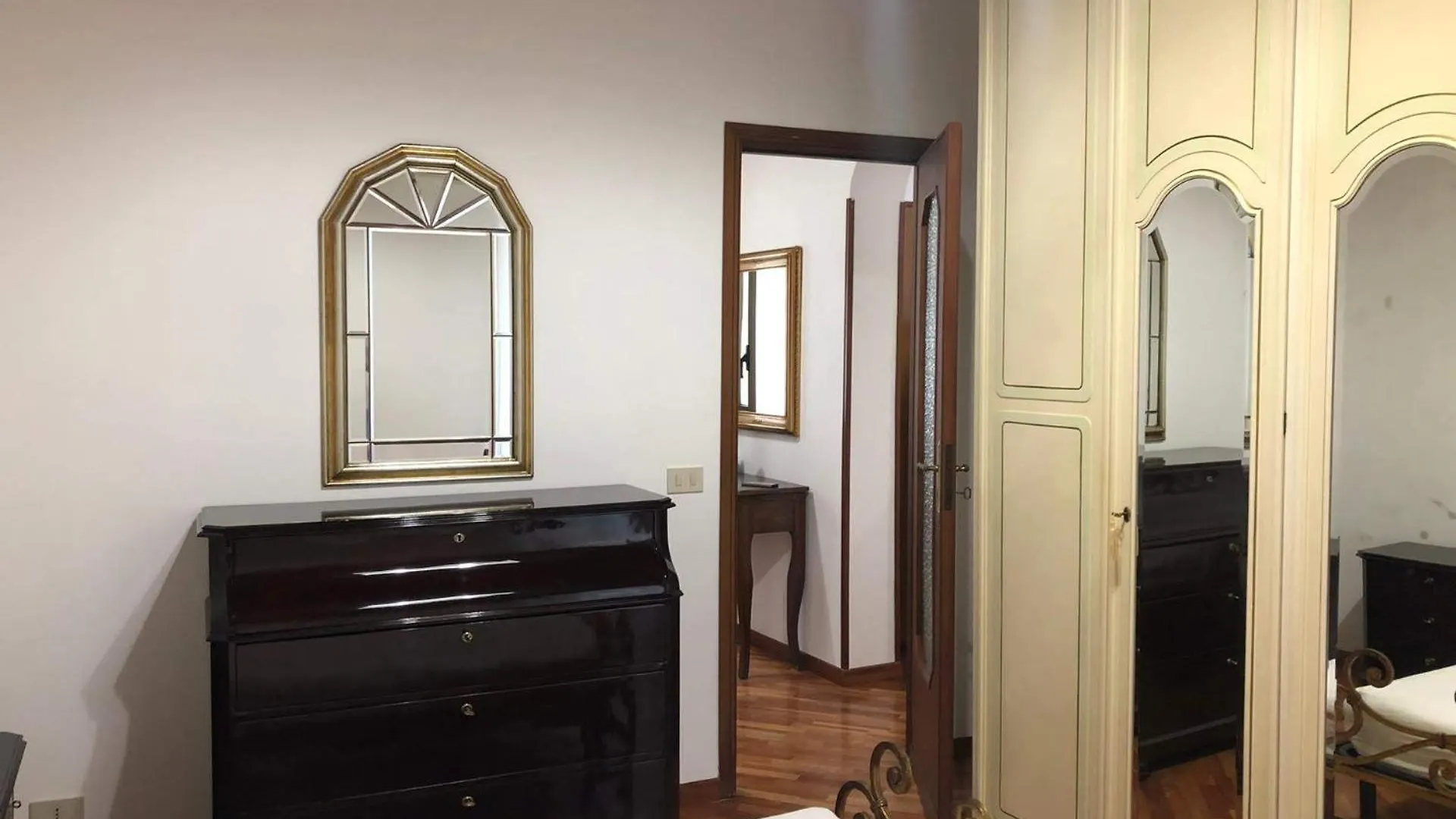 Capo Seralcadio Palermo Apartment